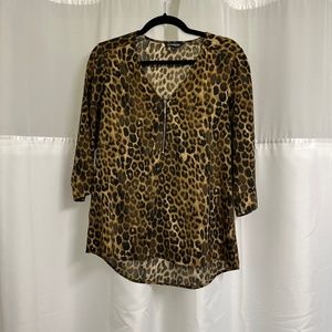 Express silky leopard 3/4 sleeve blouse